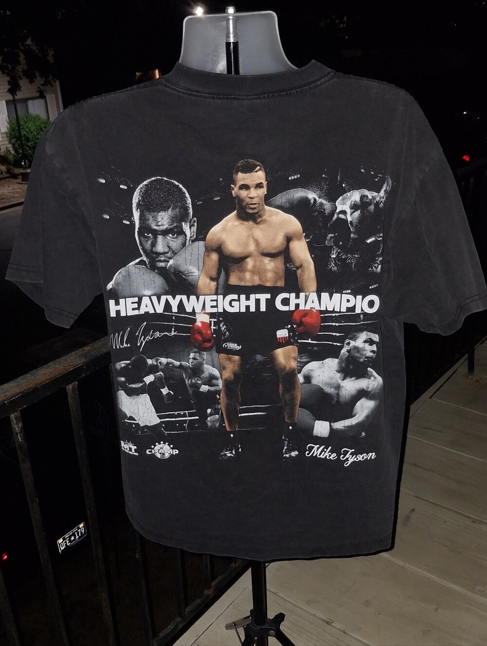 Mike Tyson Heavy Weight Champipn T Shirt Size Large